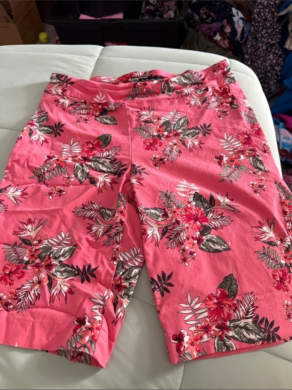 Counterparts Pink Floral Capris